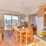 Village Club Les Mas De L'esterel 度假村 3*