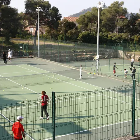 Village Club Les Mas De L'esterel 度假村