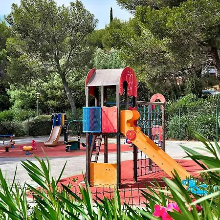Курортный комплекс Village Club Les Mas De L'esterel 3*