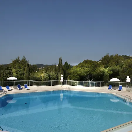 Village Club Les Mas De L'esterel Station touristique